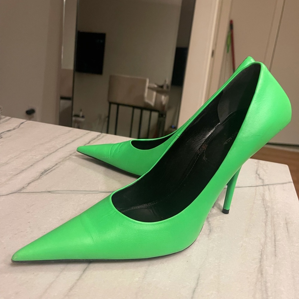 Balenciaga knife pump